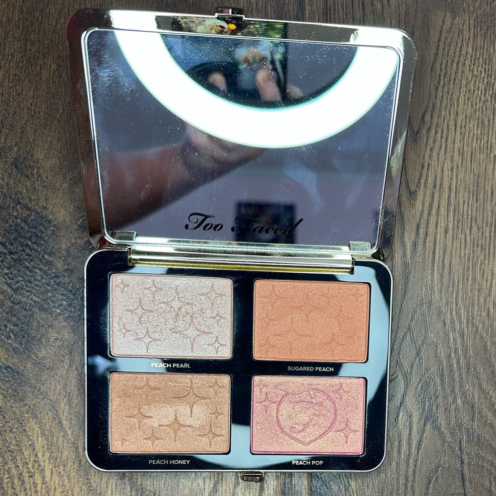 Too Faced Sugar Peach Wet and Dry Face and Eye Palette